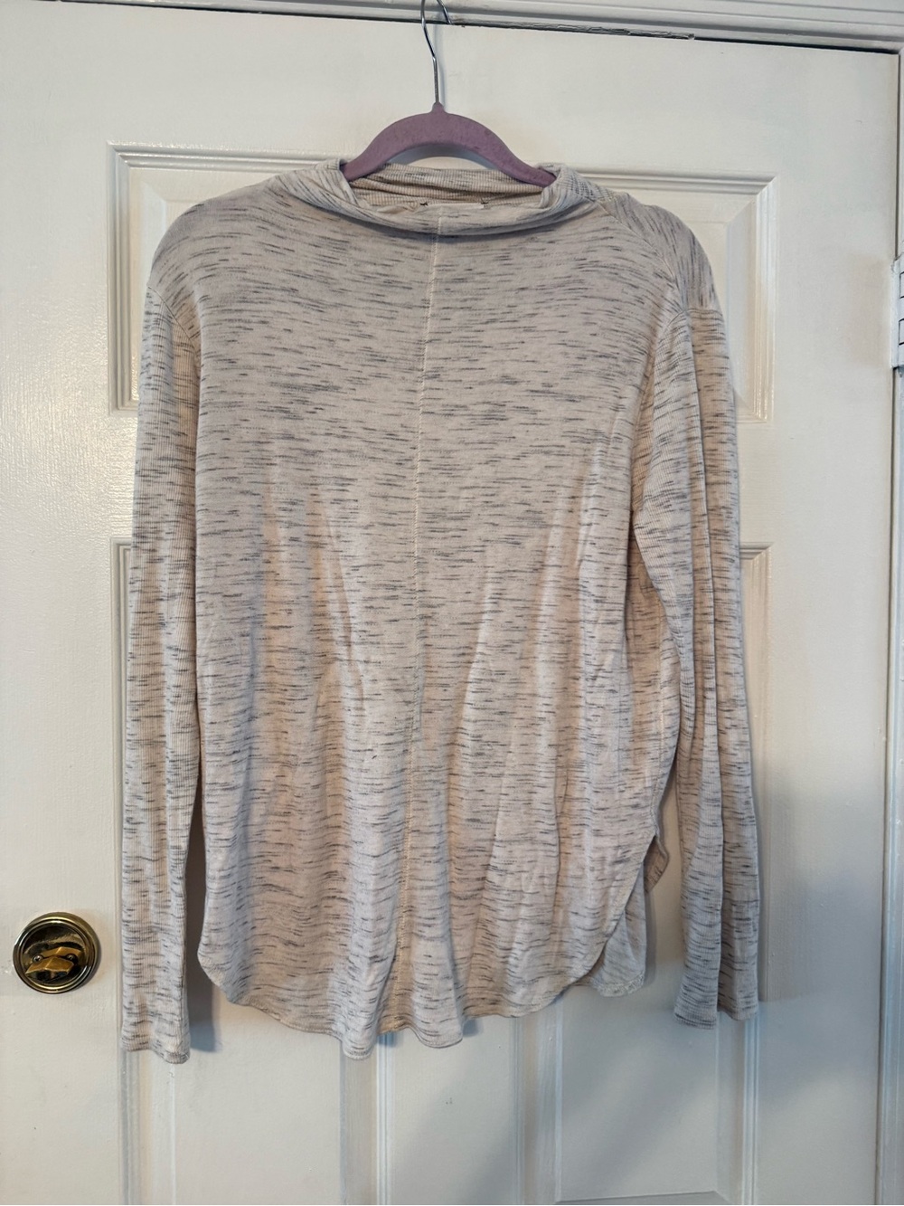 Lou & Grey Heathered Cream Long Sleeve Tee